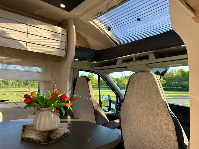 Challenger Half Intergraal 287 GA Ford Transit with Single Beds 5 SEAT BELTS photo: 1