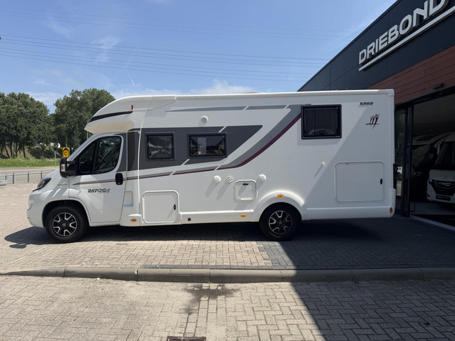 RAPIDO 686F Ultimate Line Automatik EP Level LPG Lithium Wechselrichter Foto: 8