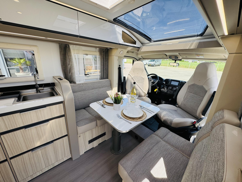 Adria Compact Axess DL Automaat 180PK  foto: 12