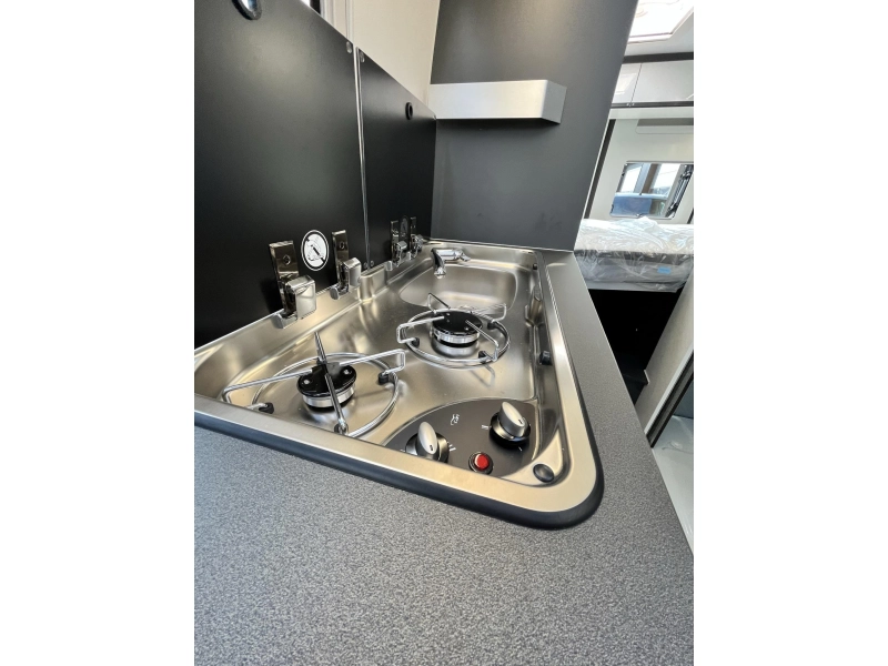 Adria Twin Supreme 600 SPB Automatik Foto: 11