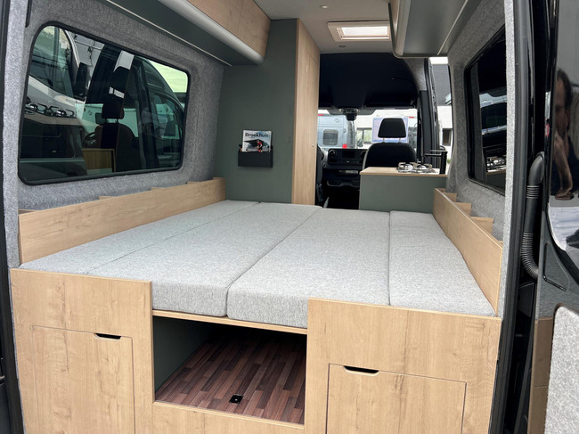 Mercedes-Benz Sprinter 314 Autom&aacute;tico L2H2 Oficina M&oacute;vil/Camper foto: 19