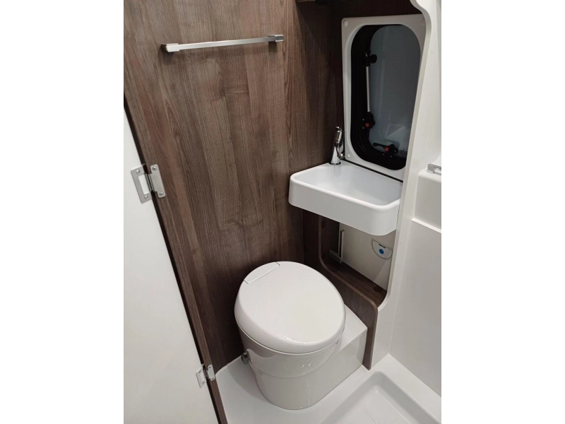 Benimar Benivan 160 PS NU MET €14.000 KORTING  foto: 14
