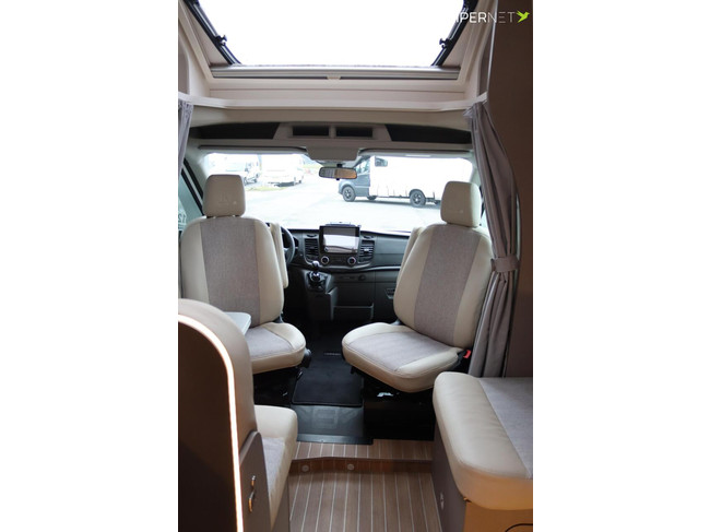 Etrusco T6.9 SF Complete Selection 155hp | Single beds | Awning | Large Garage | Reversing Camera | Alloy Wheels | photo: 7
