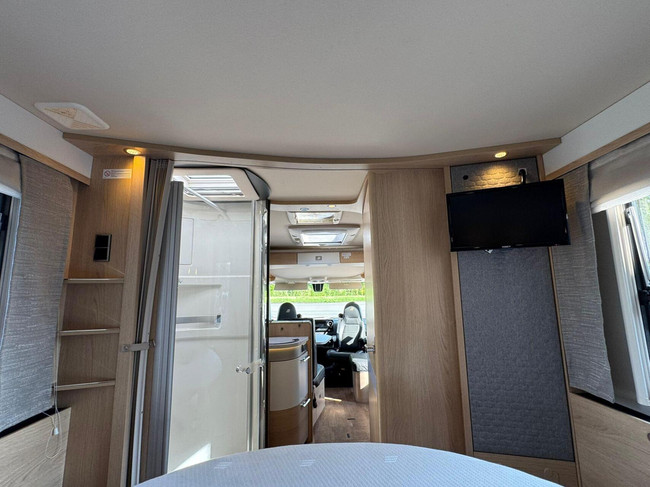 Hymer BML-I 790 Masterline Queensbed Hefbed Alde EP Level Oven Trekhaak Luifel foto: 17