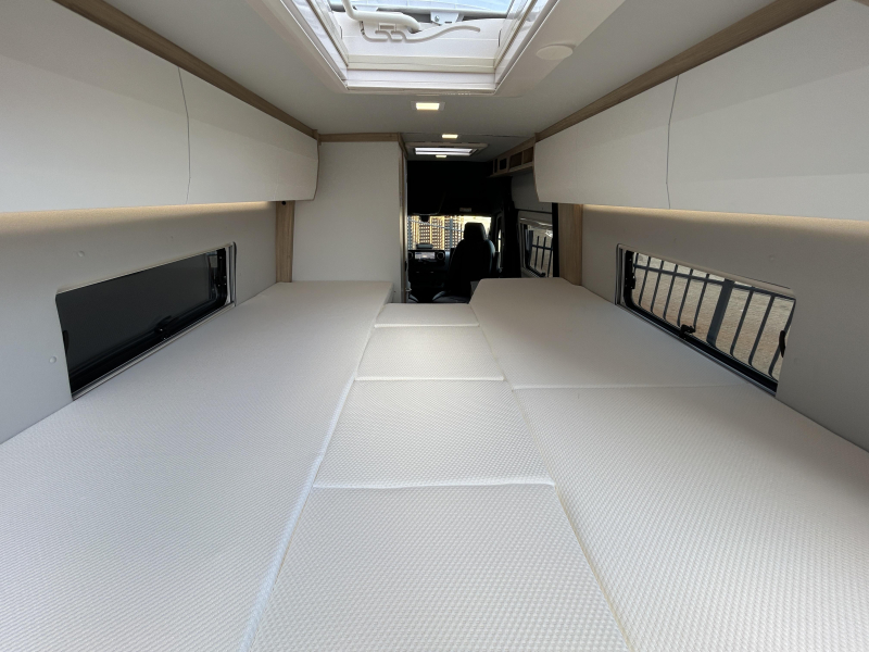 Frankia Yucon 6.0 GD 4x4 K-Peak Mercedes Benz  foto: 17
