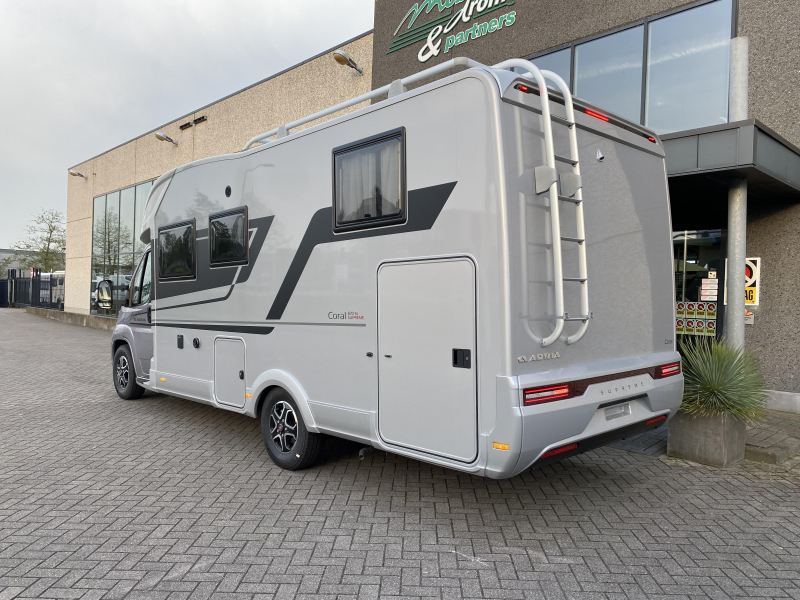 Adria Coral Supreme 670 DL 180PS Automatik Foto: 3