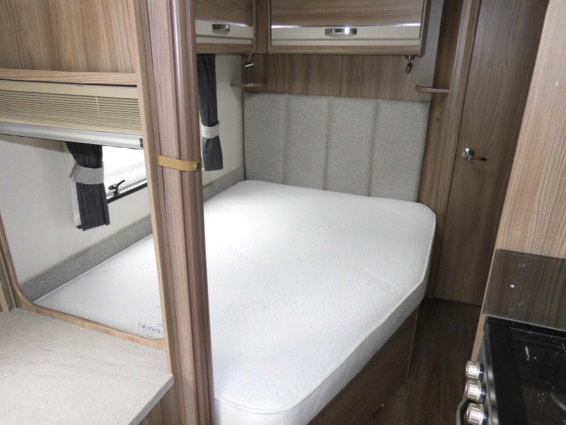 Sprite Cruzer 495 SR Kassettenmarkise! Foto: 3
