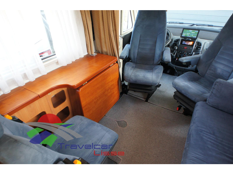 Hymer B 584 Zonnepaneel/Dakairco  foto: 11