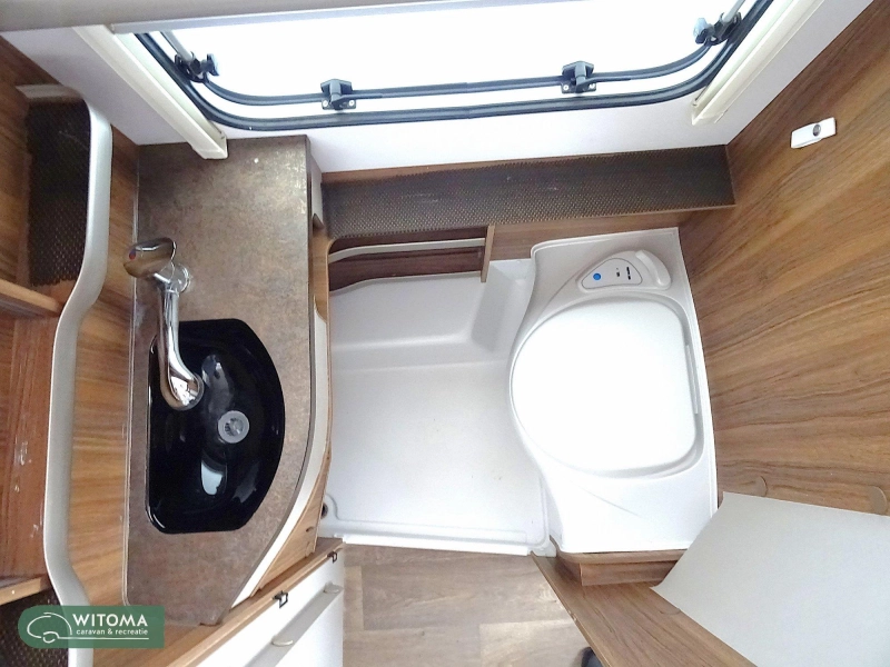 Eriba Touring 542 aire acondicionado mover thule e.t.c. foto: 9