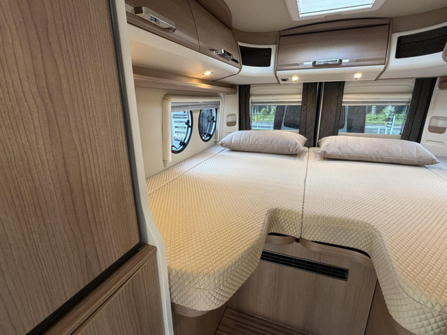 Carthago 640 LE Charming GT Automaat Enkele Bedden Zonnepaneel Luchtvering foto: 20