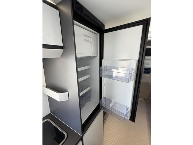 Adria Twin Supreme 640 SGX 9T-Automatic Solar Panel Lithium Maxxfan photo: 16