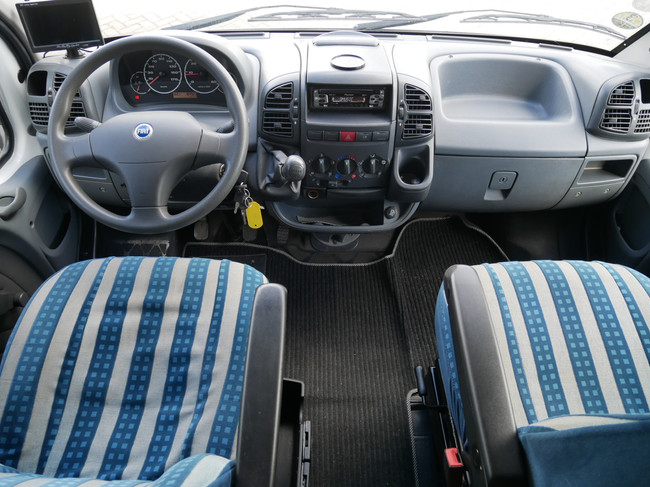 Dethleffs H 5940 Esprit, Cama francesa, Garaje foto: 3