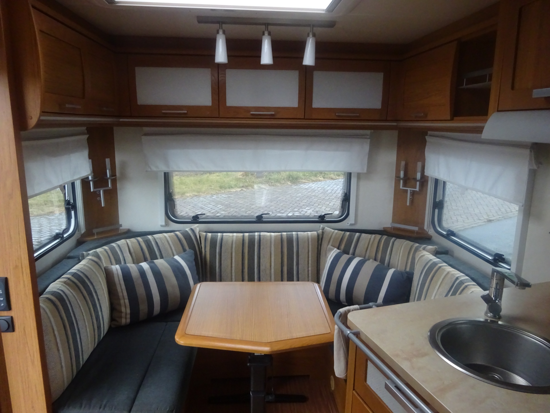 Knaus Azur 460 Frans Bed en Rondzit + Mover foto: 12