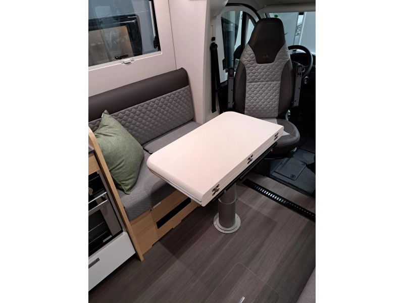 Adria Coral Plus 670 DL foto: 7