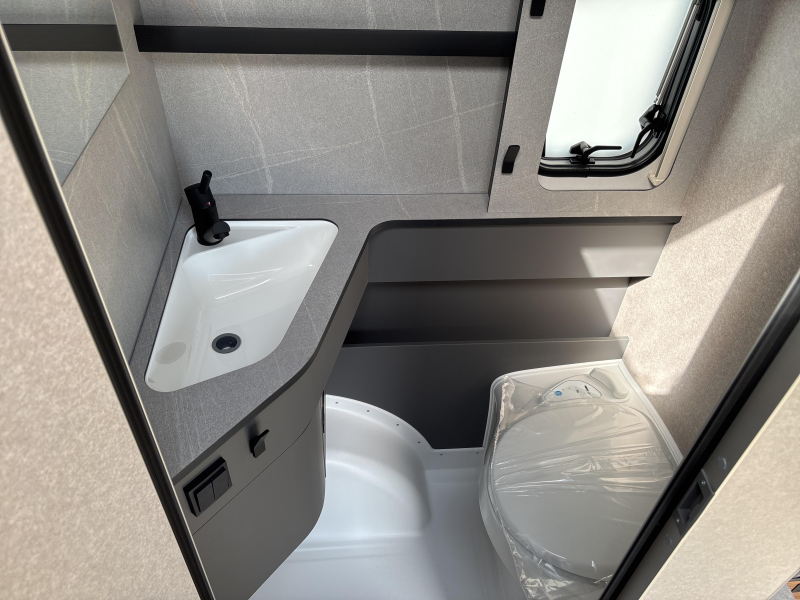 Eriba Feeling 442 Lulea Leaf Elegance Paket. Foto: 7