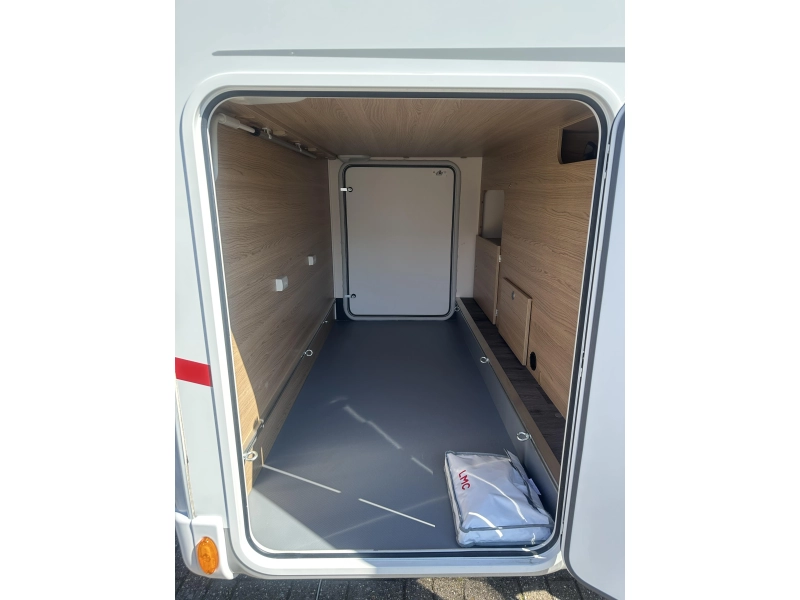 LMC Cruiser 646 V Lengtebedden Fiat 140PK  foto: 17