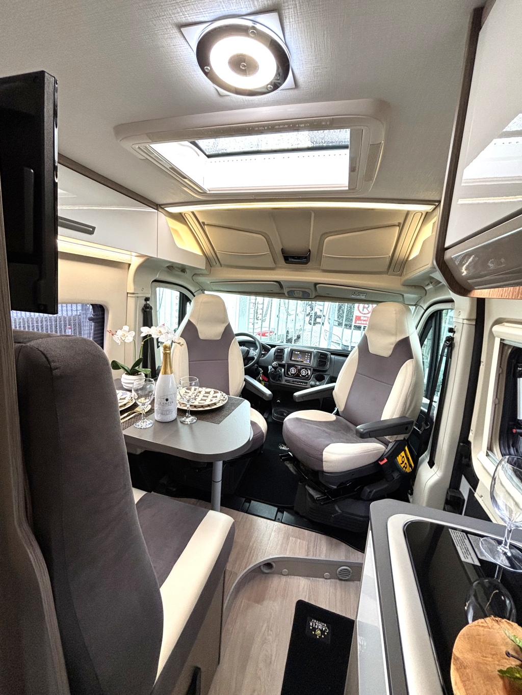 Chausson V594 Roadline DWARSBED FIAT8 LUCHTVERING 5.99M foto: 9