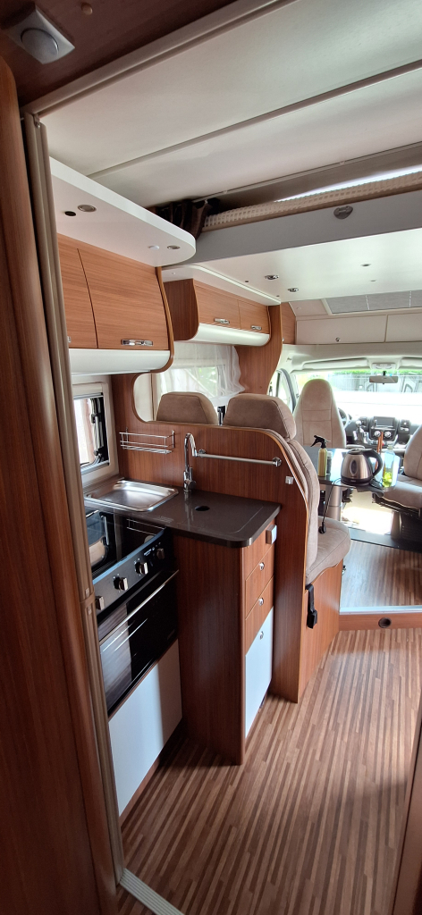 Adria Matrix Plus M 670SC foto: 12