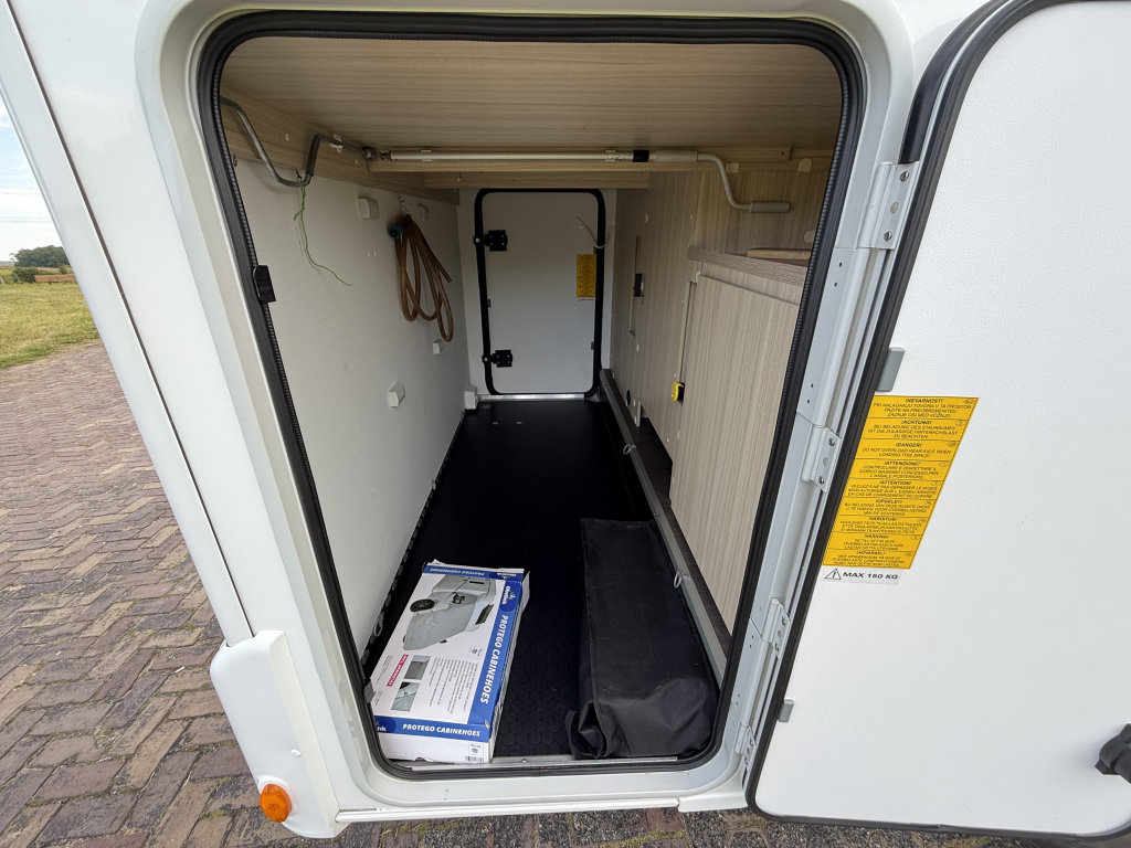 SUN LIVING S-SERIES S 65 SL photo: 15