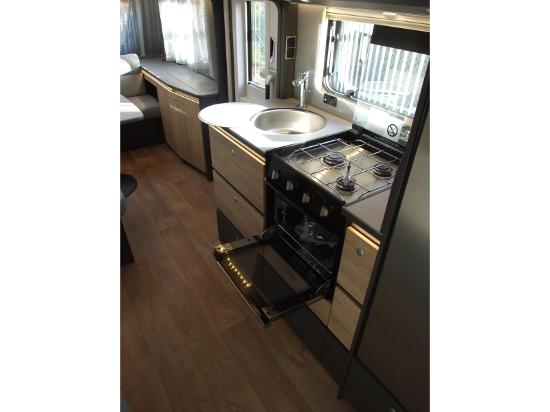 Dethleffs Beduin Scandinavia 550 SE GRATIS MOVER & AIRCO  foto: 15