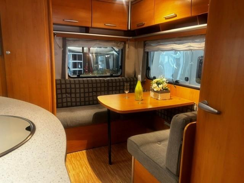 Eriba Living Pulse 440 mover, awning photo: 8