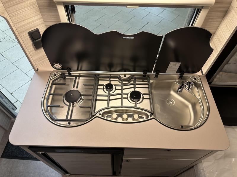 Dethleffs C'Joy 460 LE fietsendrager| ex-verhuur  foto: 11