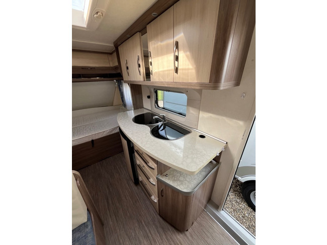 Hobby 440 Sf De Luxe Topzustand! Festbett 2014 Foto: 3