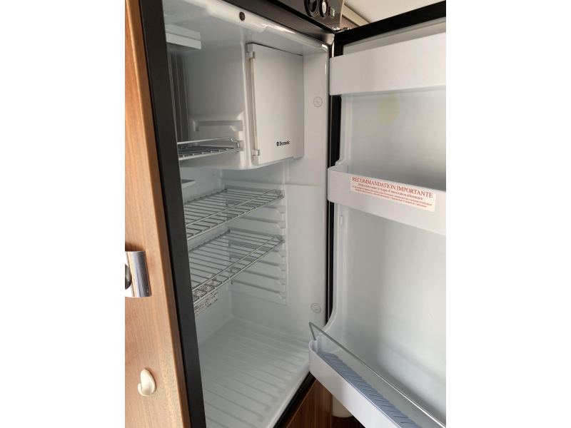 Adria Twin 640 SLX camas longitudinales como nuevo foto: 15
