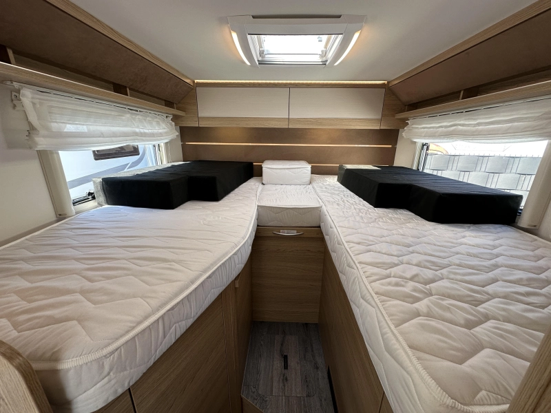 LMC Cruiser 646 V Lengtebedden Fiat 140PK  foto: 8