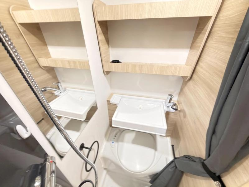 Sterckeman Easy Comfort 390 CP +mover+hordeur+1200kg  foto: 6