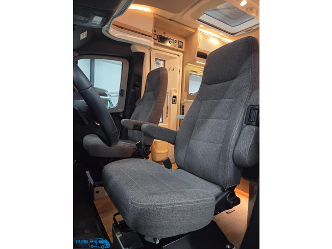 Hymer BMC-T 580 *Automaat 177pk* Levelsysteem* Vol opties!! foto: 9
