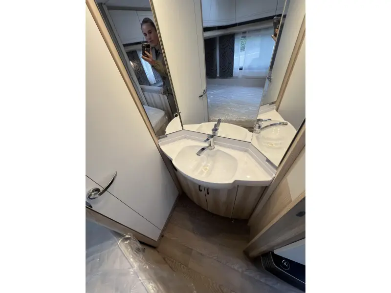 Hobby De Luxe 400 SFE NIEUW!!  foto: 7