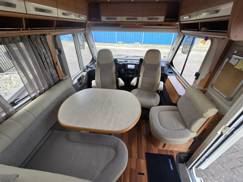 Hymer B 588 in top staat 2014  foto: 12