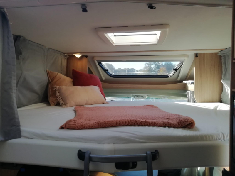 Sunlight T 68 met trekhaak  foto: 18