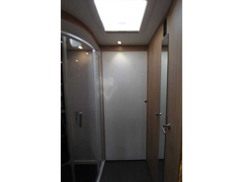 Niesmann+Bischoff Flair 920 EK Enkele bedden - Vol optie  foto: 46
