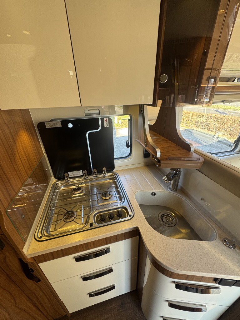 Hymer B680 Starline photo : 11