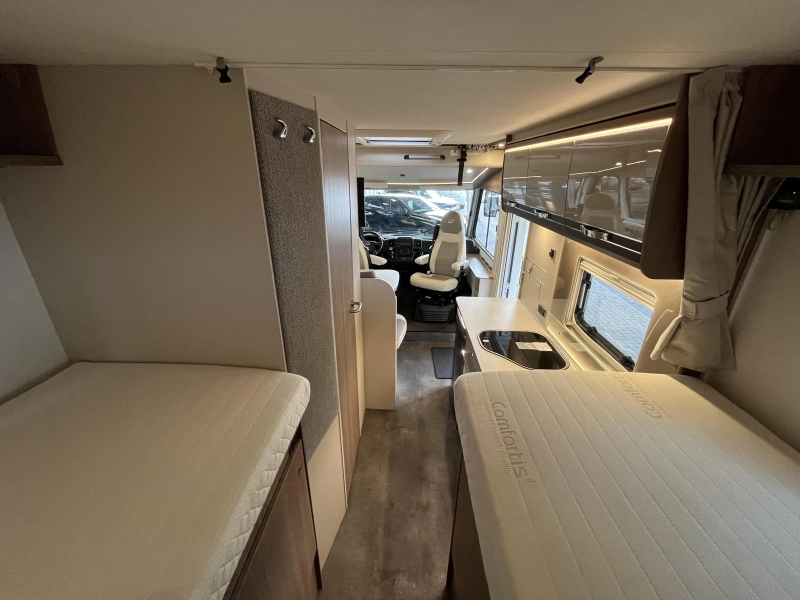 Dethleffs Trend I 6617 Lengte bed, dakairco, etc  foto: 4