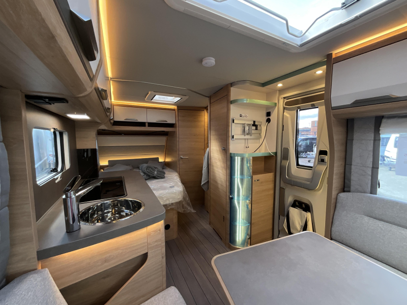 Knaus Sudwind 60 Years 450 FU GRATIS MOVER-VLOERVERW 