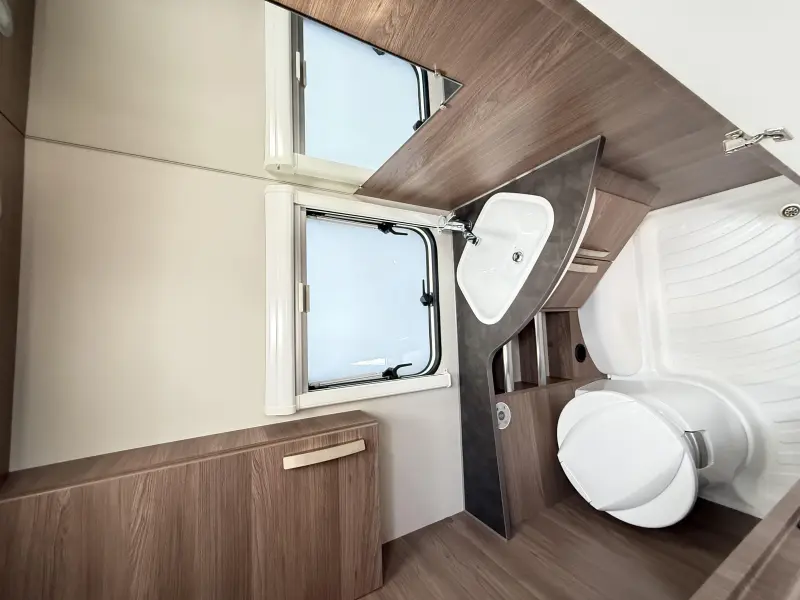 Knaus Sport Silver Selection 400 LK Stapelbed | Zeer Compleet  foto: 9