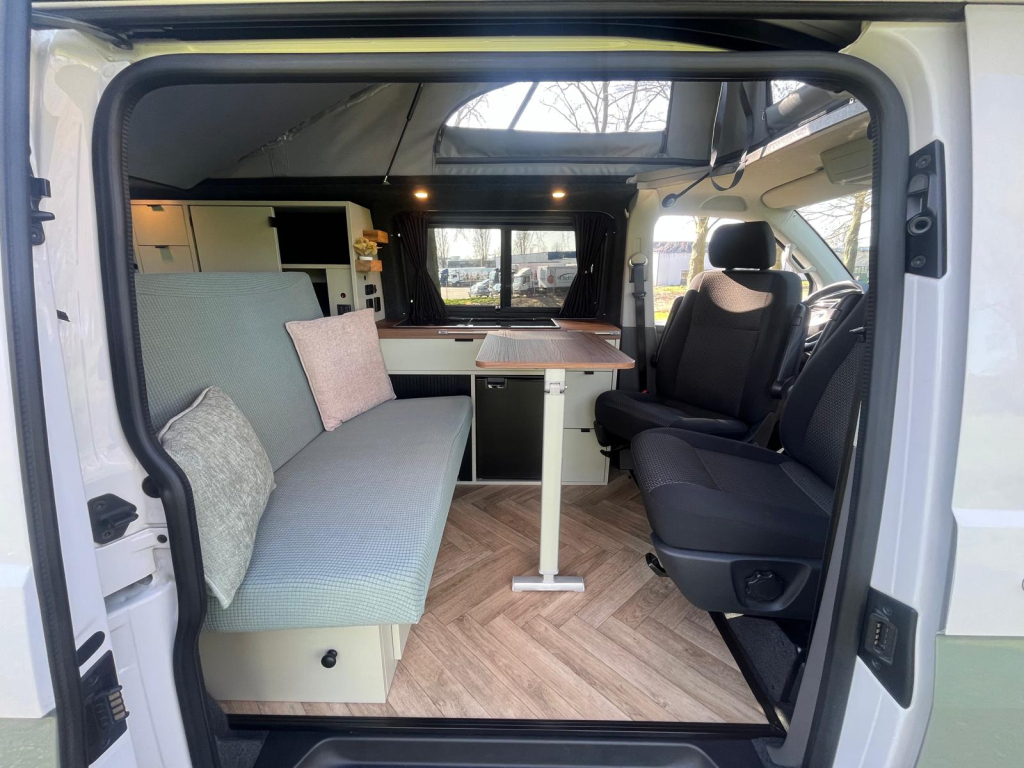 Volkswagen T6.1 foto: 14