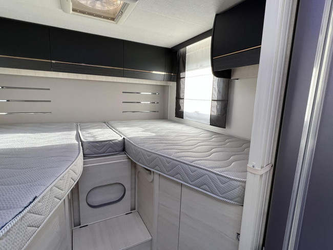 Chausson 627GA Premium 170PK Automatic Single Beds Lift Bed 2X Airco Awning photo: 14