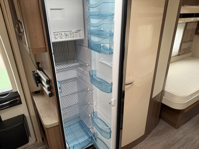 Hobby PRESTIGE 560 LU Foto: 9
