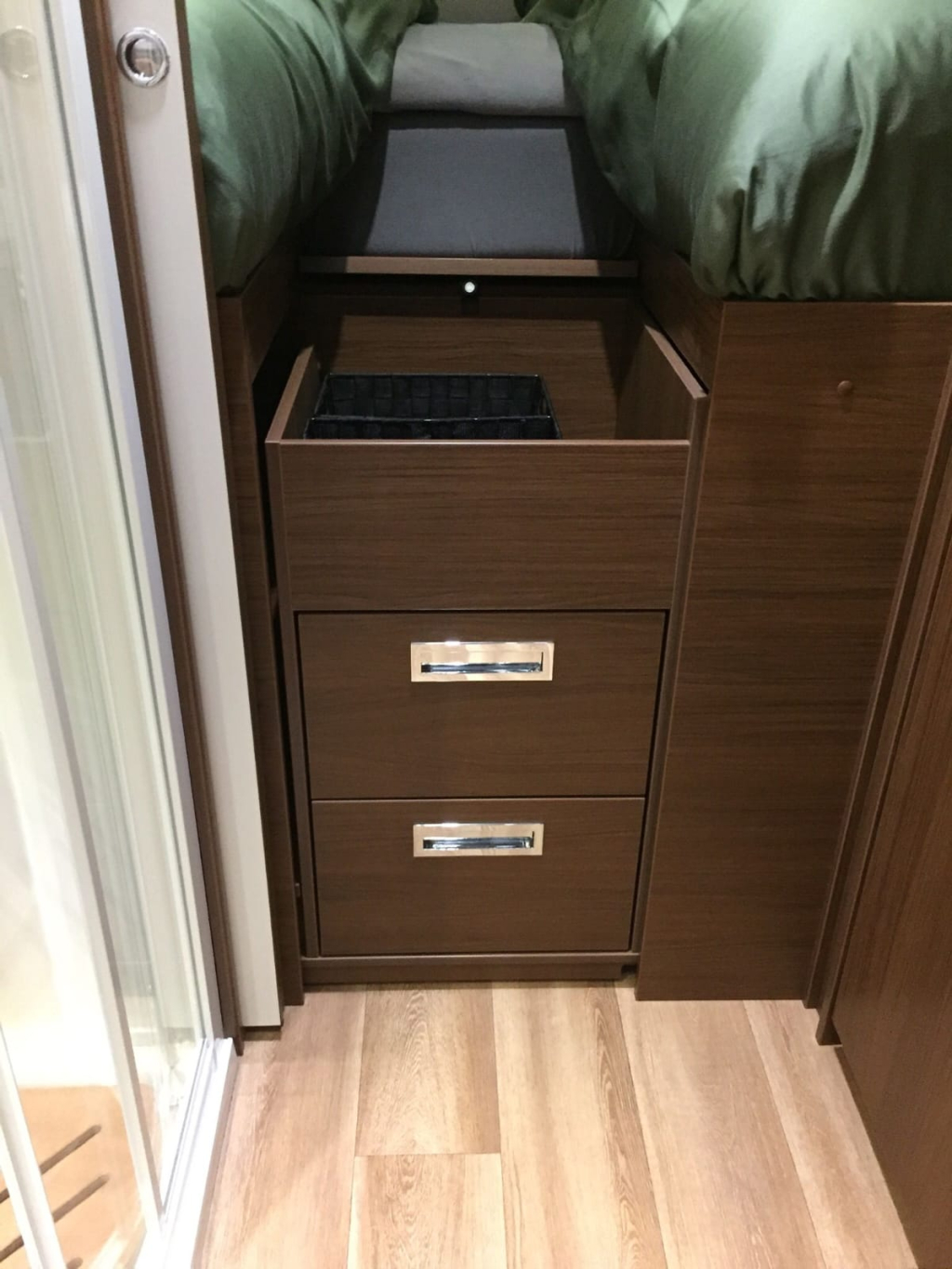 Niesmann bischoff Flair 880 LE foto: 17