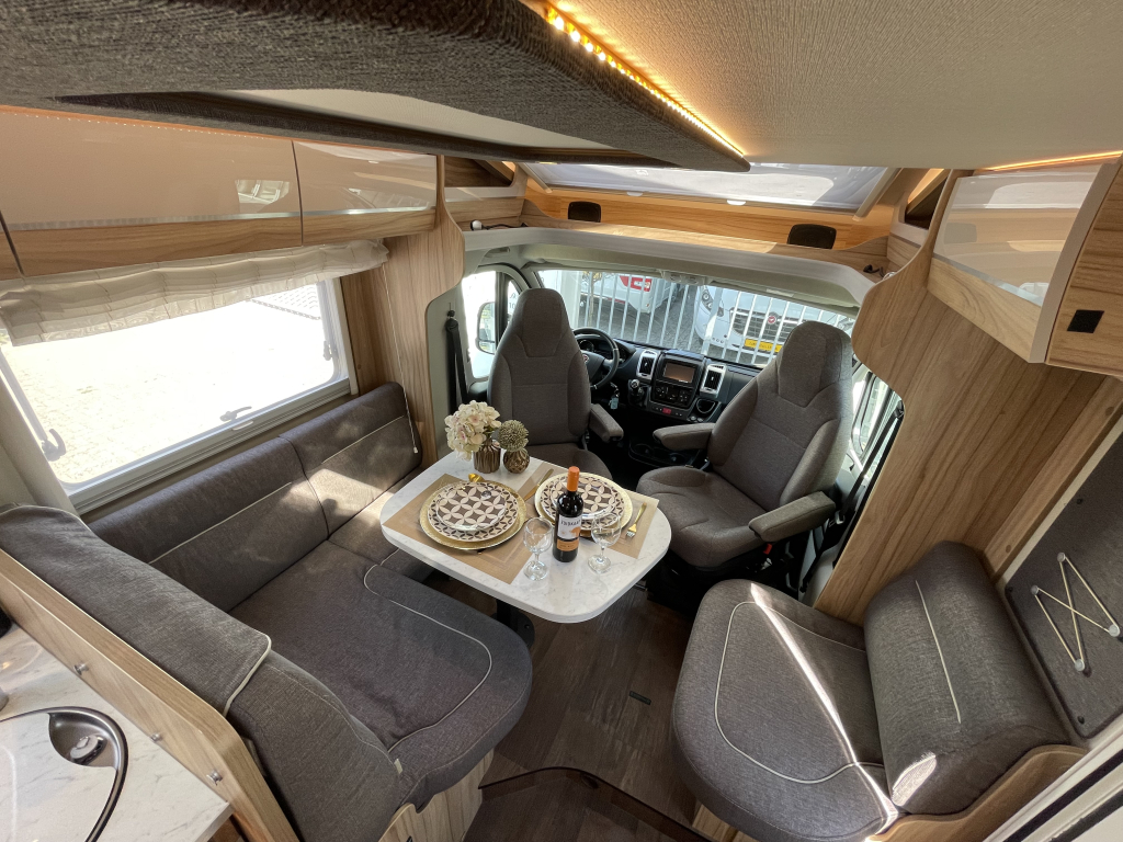 Hymer T698 CL CAMPER QUEENSBED+HEFBED EURO6 XXL GARAGE Foto: 1