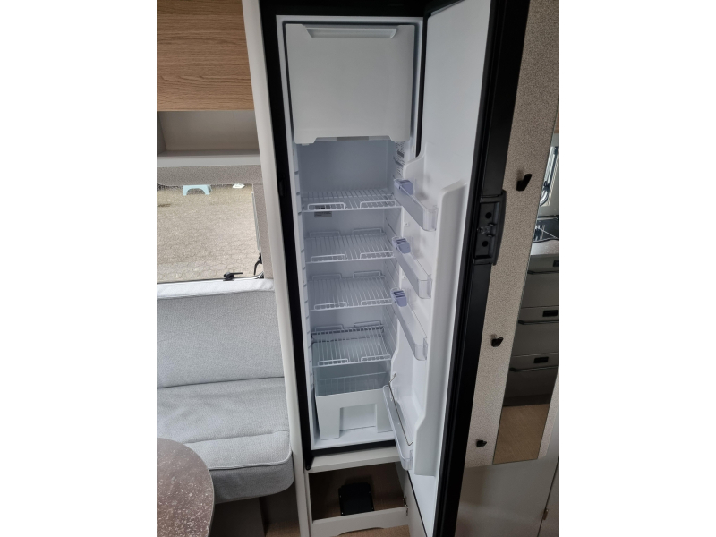 Bürstner B66 490 TL - Enkele bedden -  foto: 17