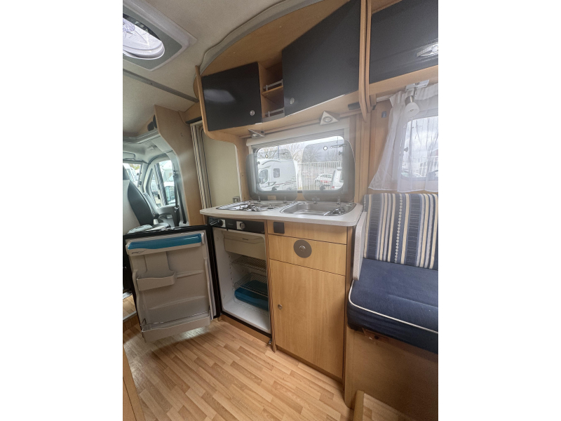 Dethleffs Globebus 3 T More spacious round seating photo: 12