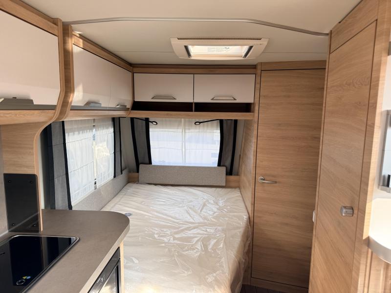 Knaus Sudwind Black Selection 450 FU Foto: 6