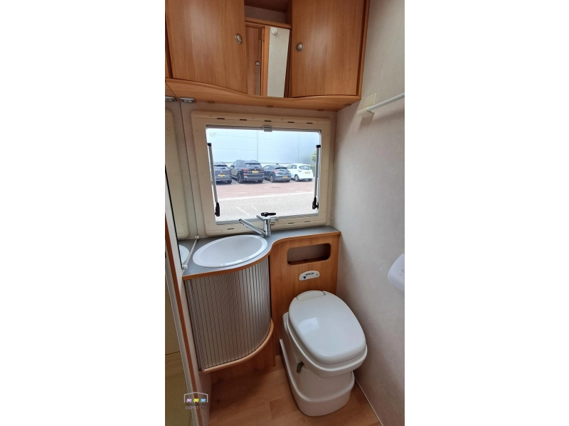 Adria Coral A 660 SP  foto: 12