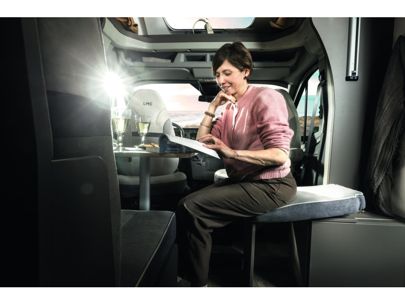 LMC Tourer 660 G enkele bedden 2027 autom.  foto: 6