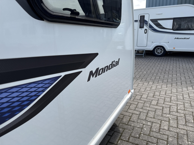 Sprite Mondial 370 EK Thule cassette awning photo: 11